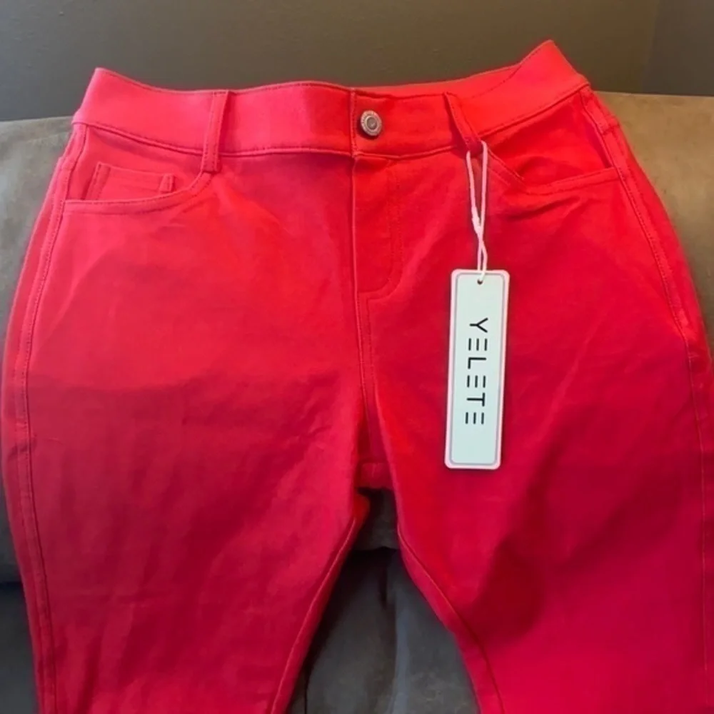 Brand New Yelete Red Skinny Capri Jeggings! - Picture 2 of 4